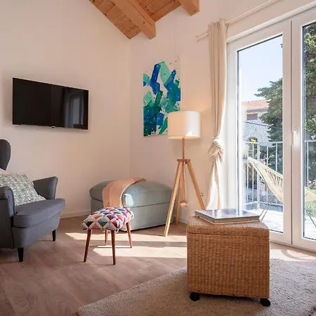 D_view アパート フヴァル